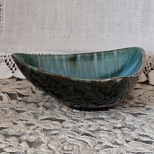 Blue Mountain Pottery Green Drip Glaze Triangular Bowl